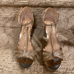 Nina latte dreamland block heel size 8 1/2